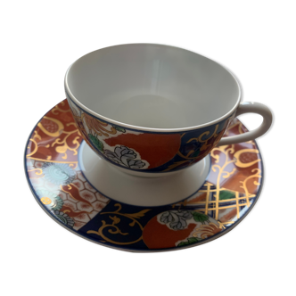 Coffee cup and saucer