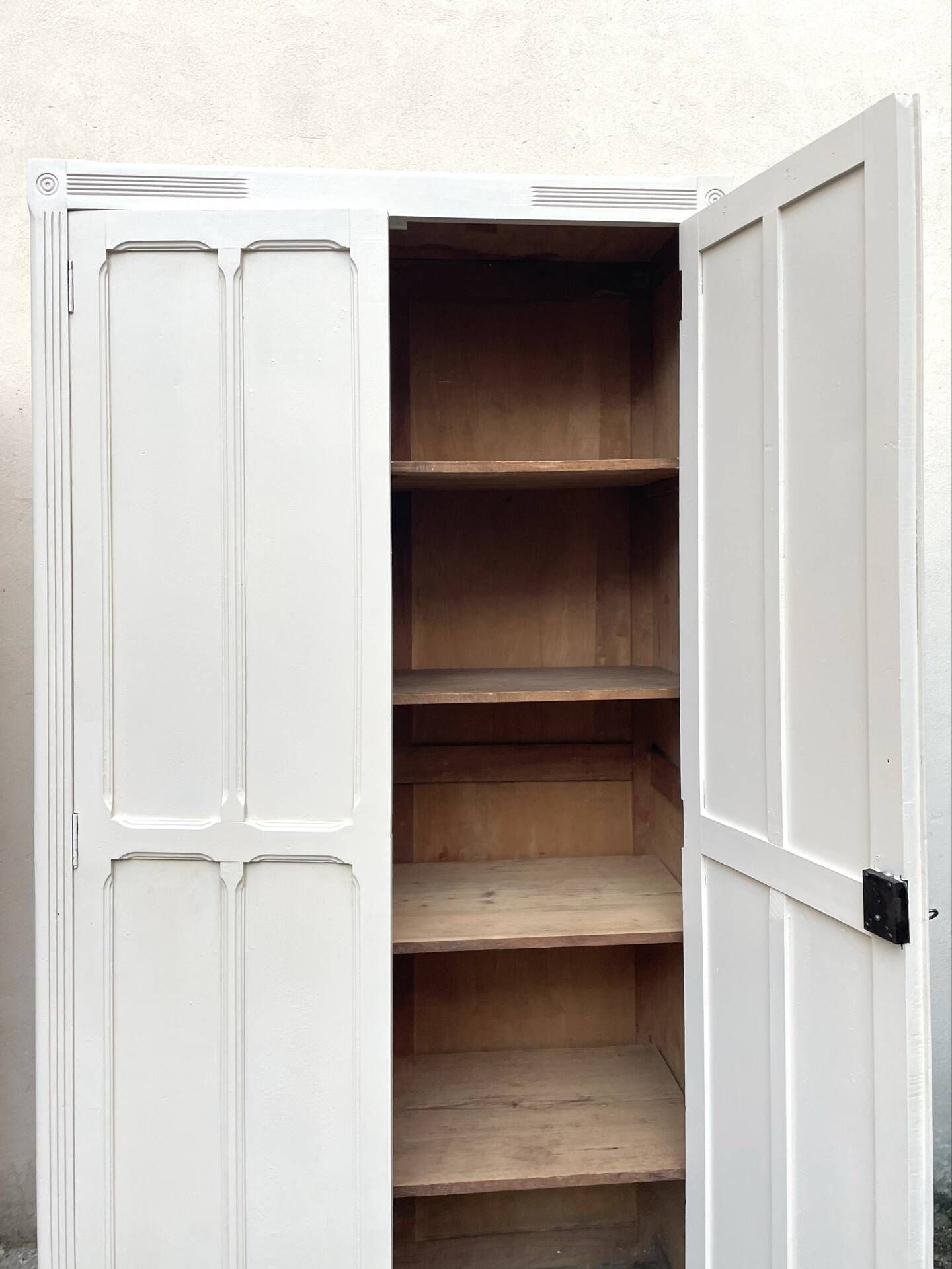 Armoire parisienne crème 