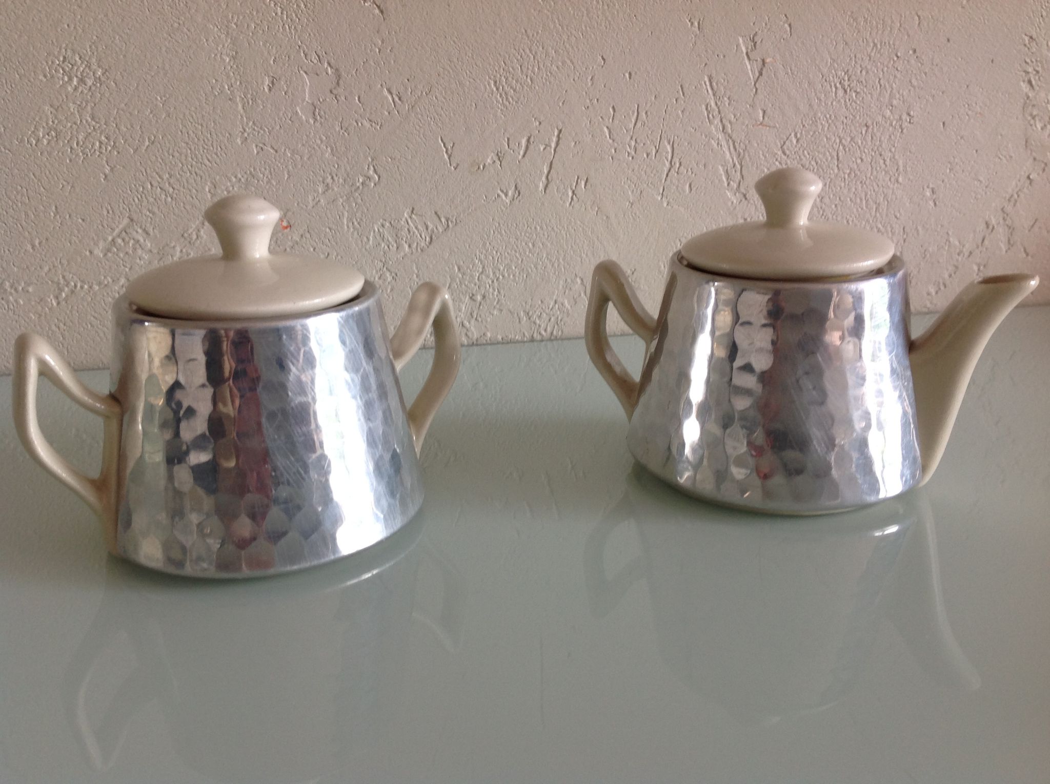 Sugar and milk pot in cermal and metal vintage 60s-70s