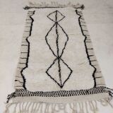 Moroccan berbere carpet 200x107cm