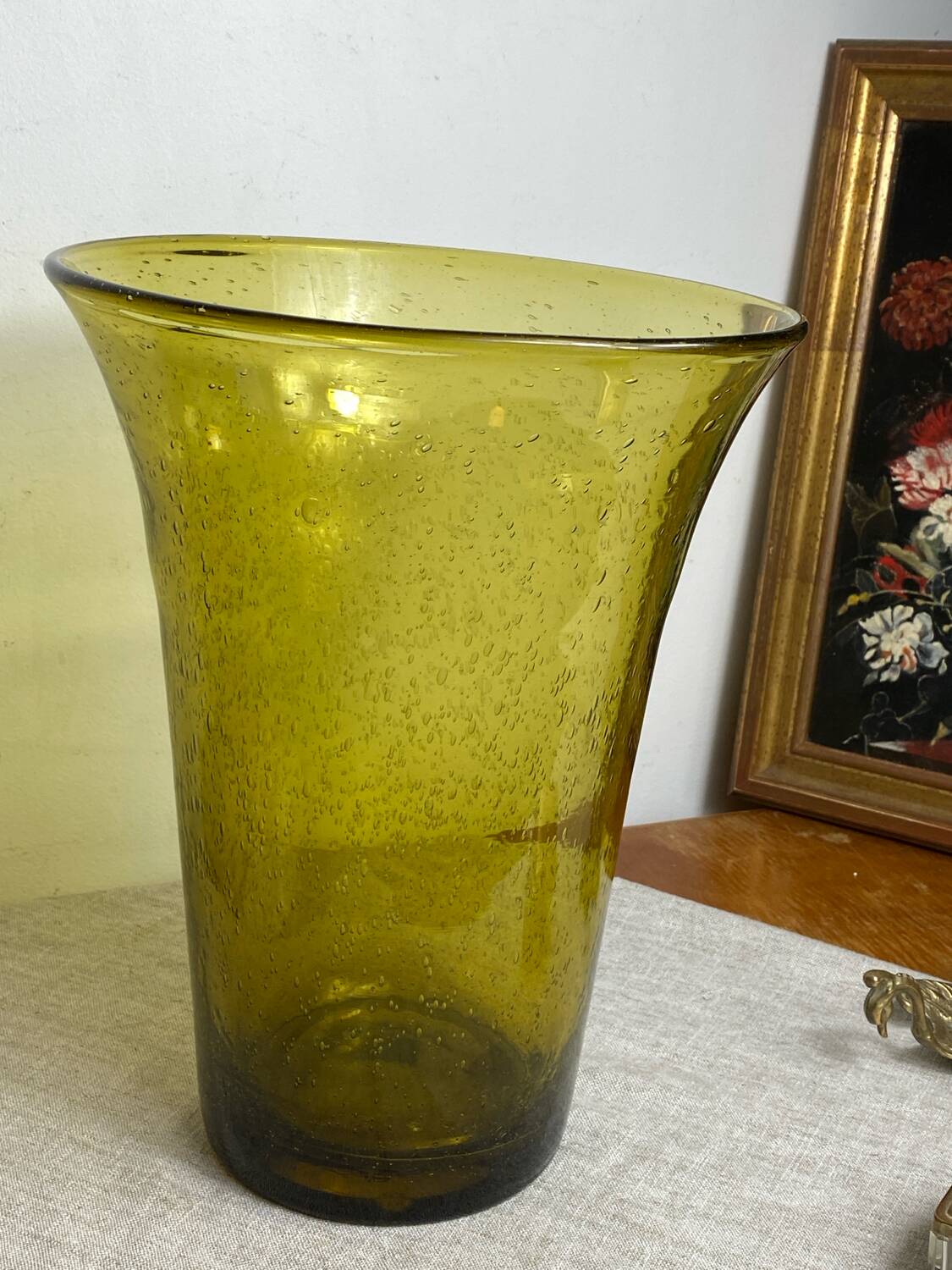 Grand vase en verre bullé et soufflé Biot