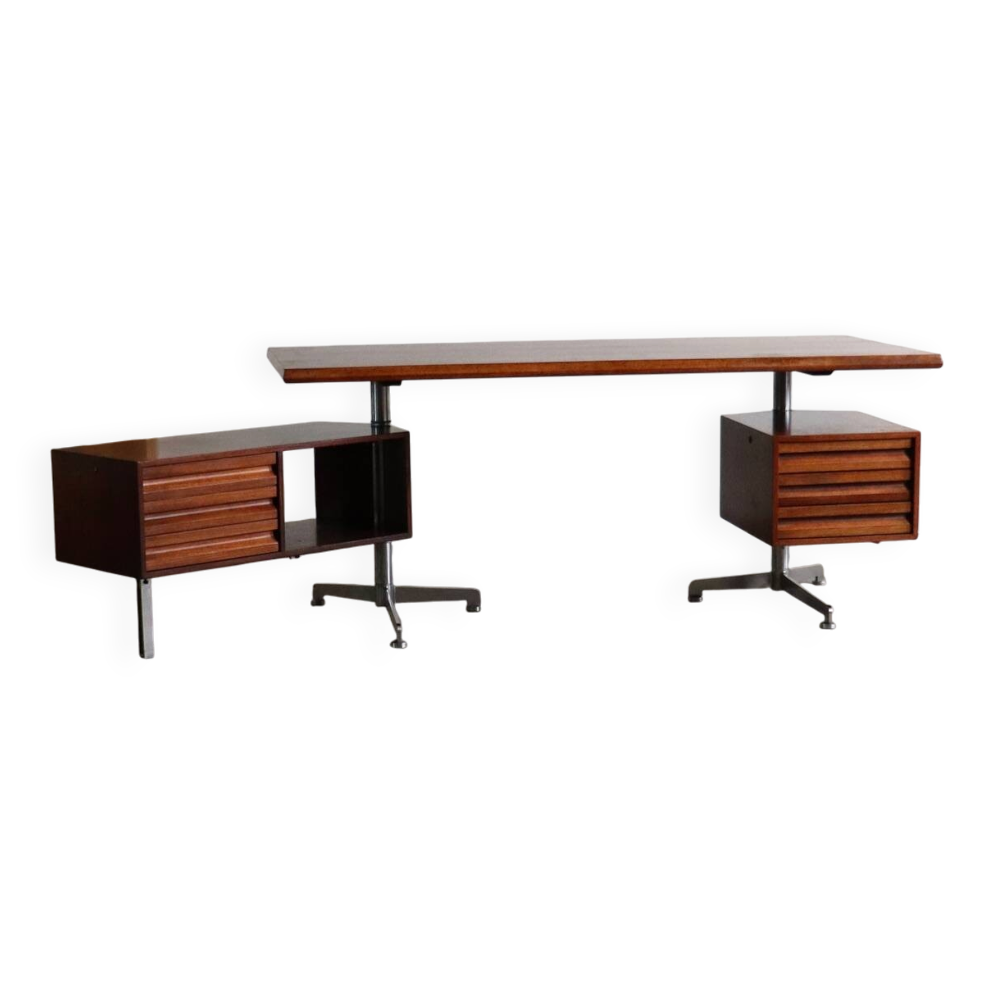 Desk by Osvaldo Borsani T95 for Tecno, Italy 1956