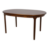 Mid-century teak oval extendable dining table from McIntosh, United Kingdom, 1960s