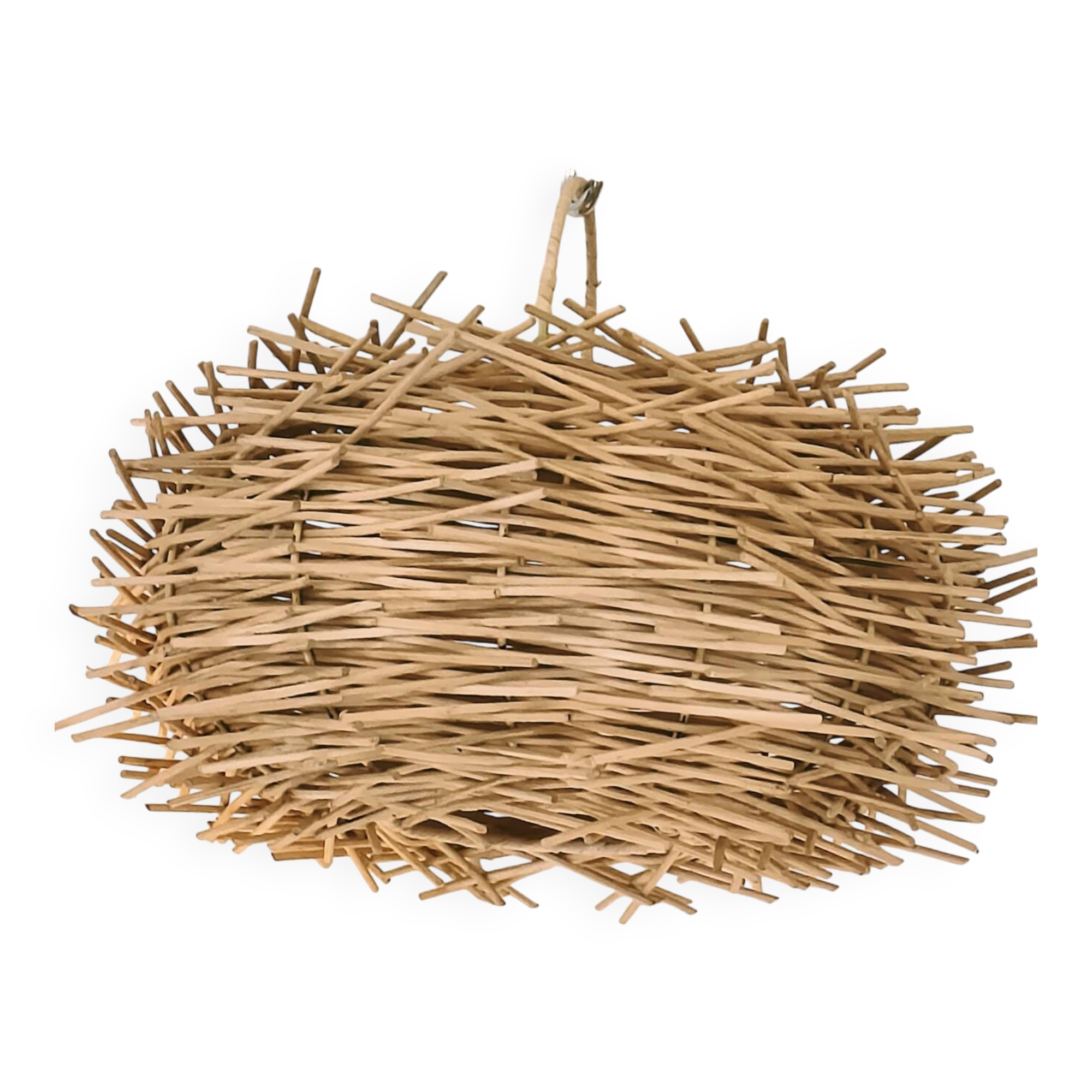 Rattan pendant in the shape of a nest