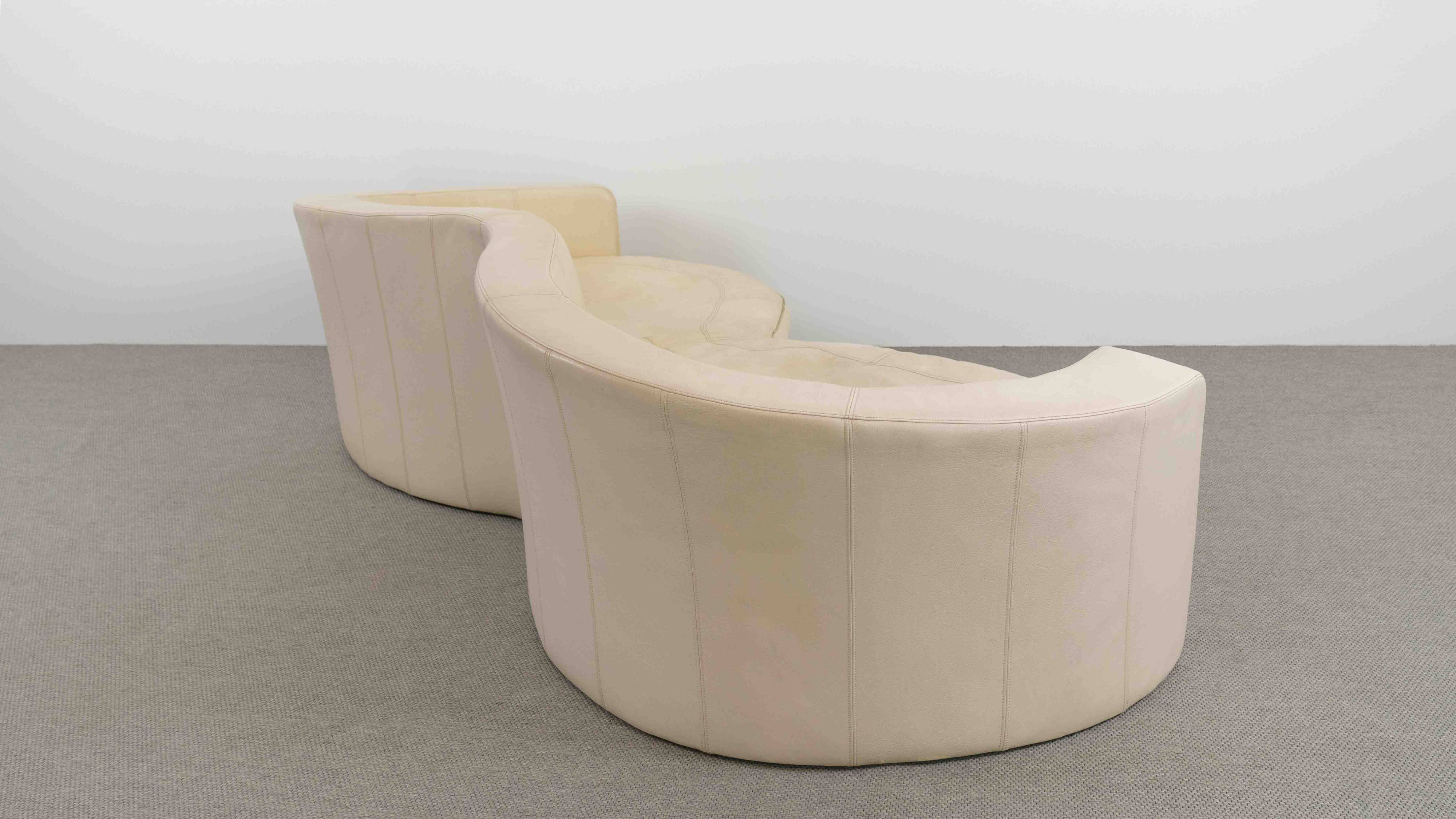 BRETZ Eves Island Creme, 4-Seater Sofa in Leather