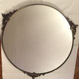 Round mirror in bronze 60x60cm