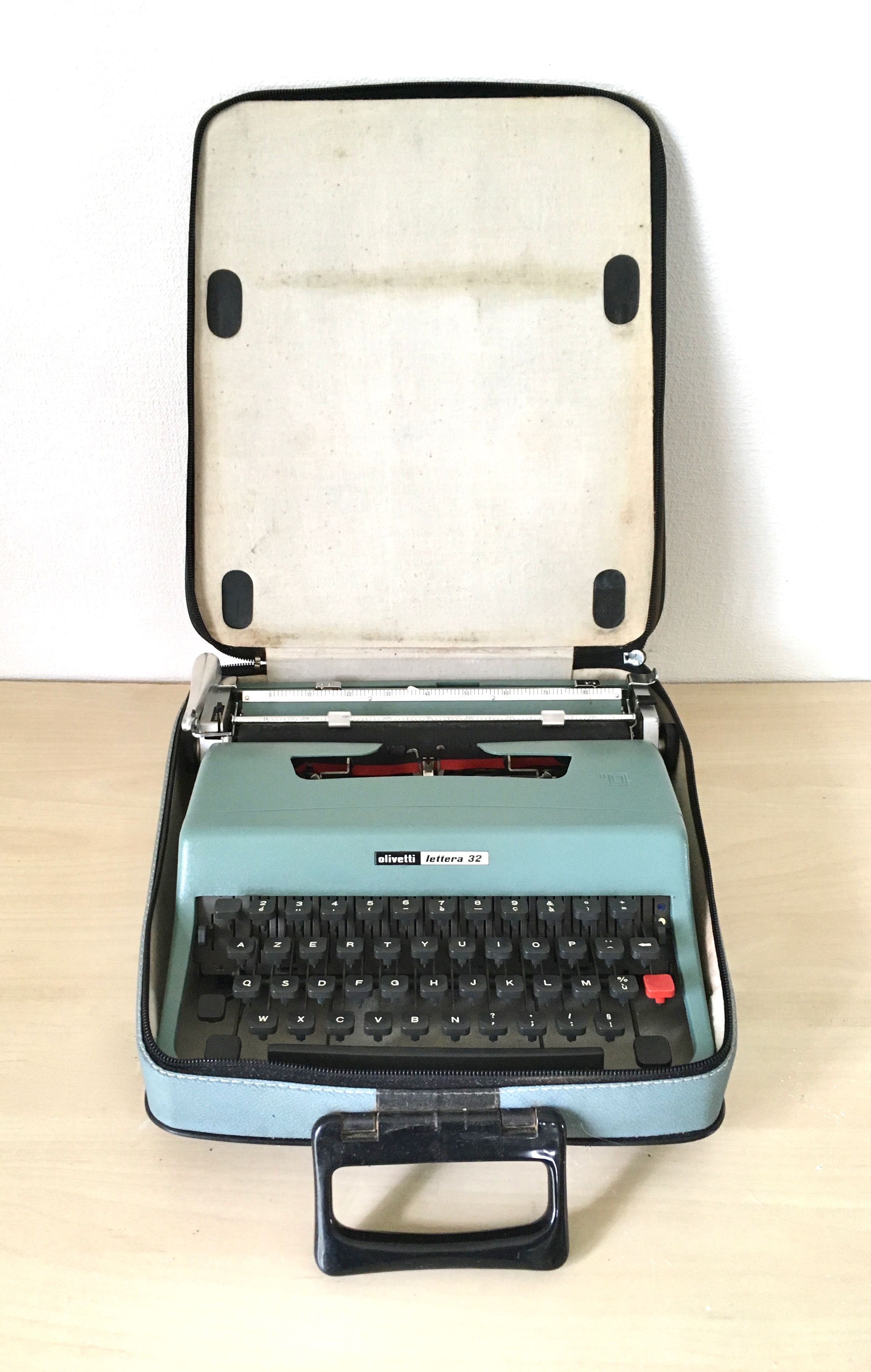 Olivetti Lettera Typewriter 32 60s