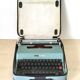 Machine à écrire Olivetti Lettera 32 années 60