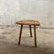 Tabouret tripode brutaliste