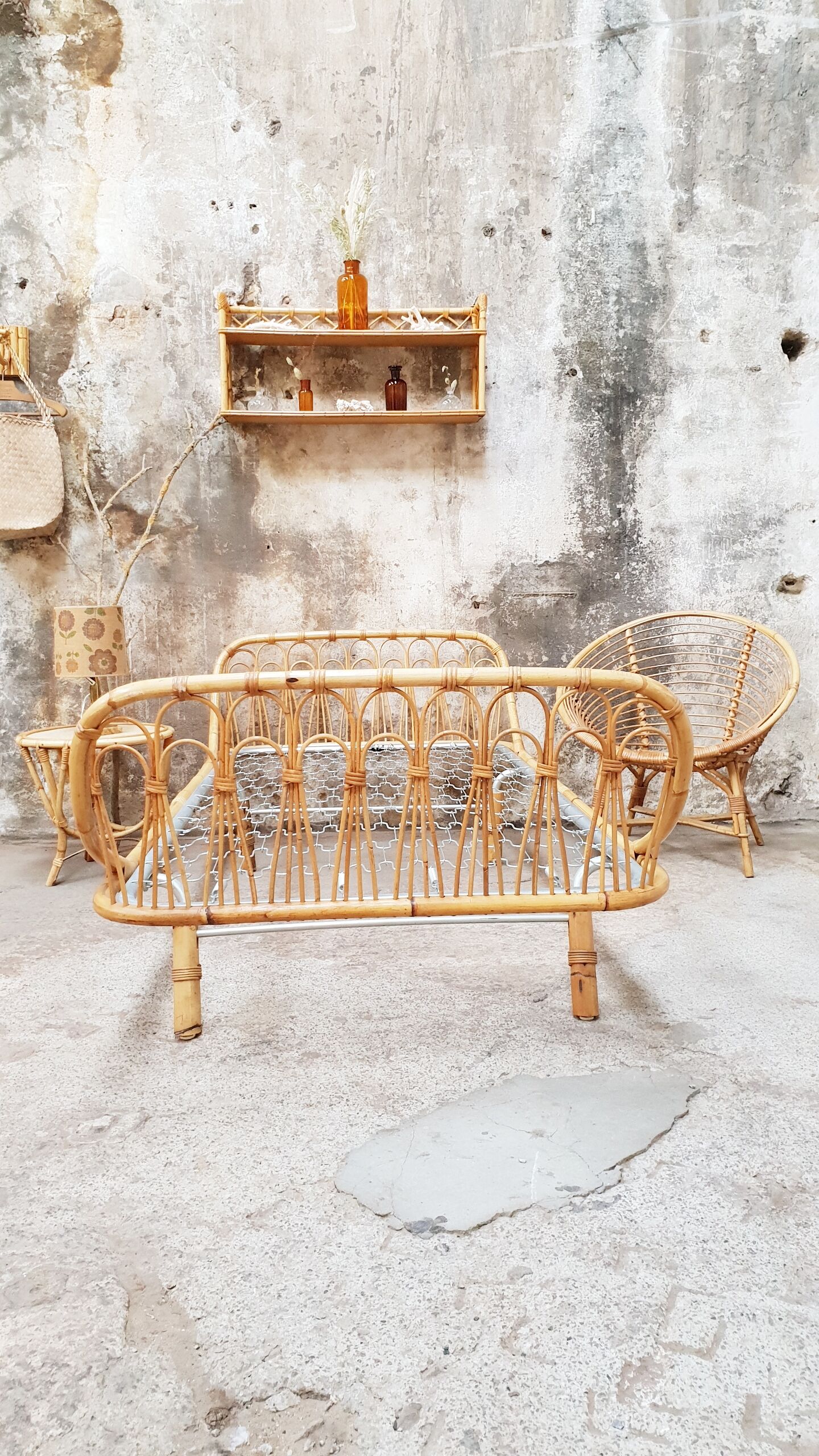 Lit rotin vintage