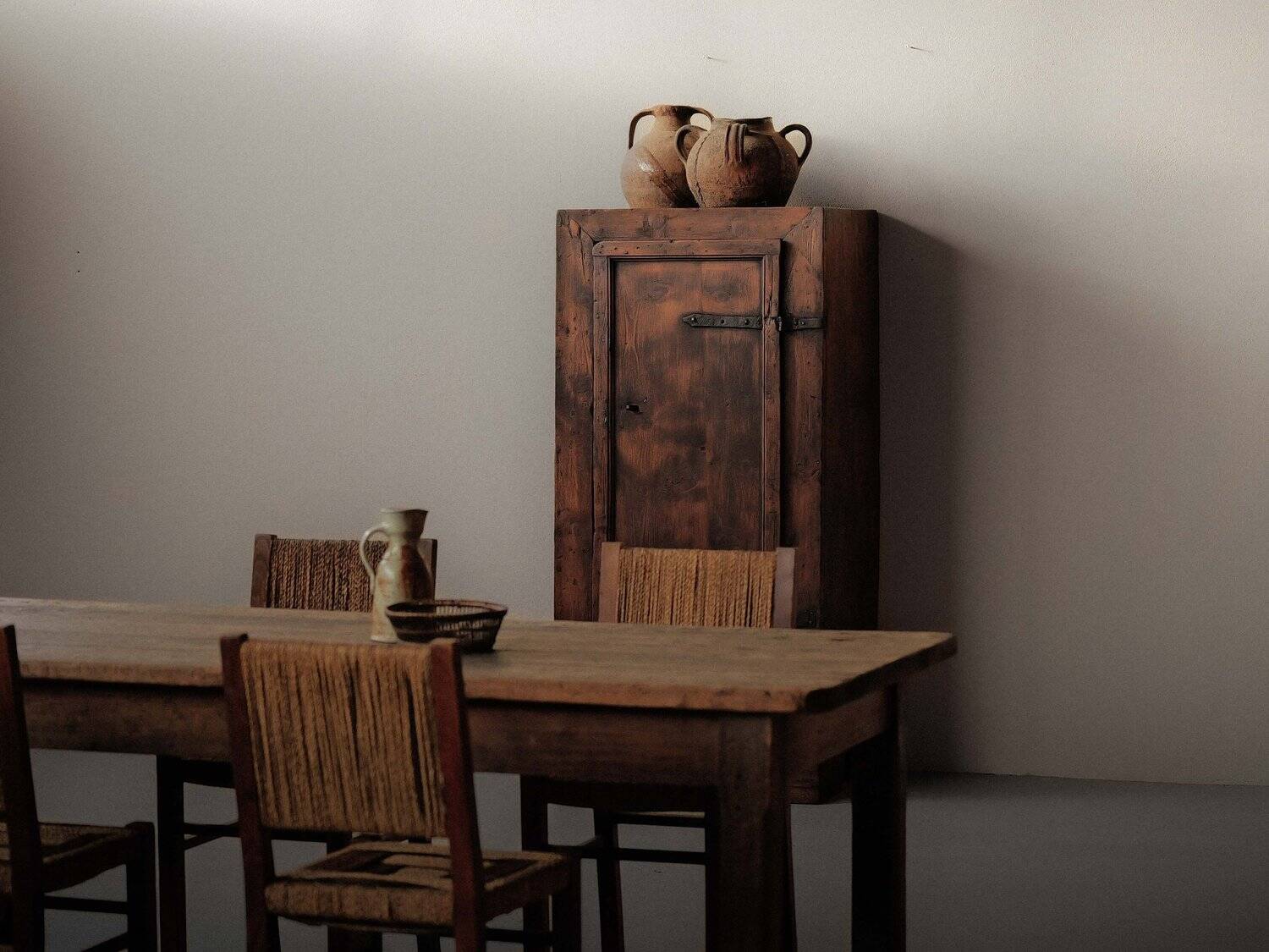 Bonnetière alpine en sapin – Piémont, XVIIIᵉ siècle, art populaire