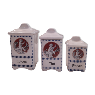 Porcelain spice pots