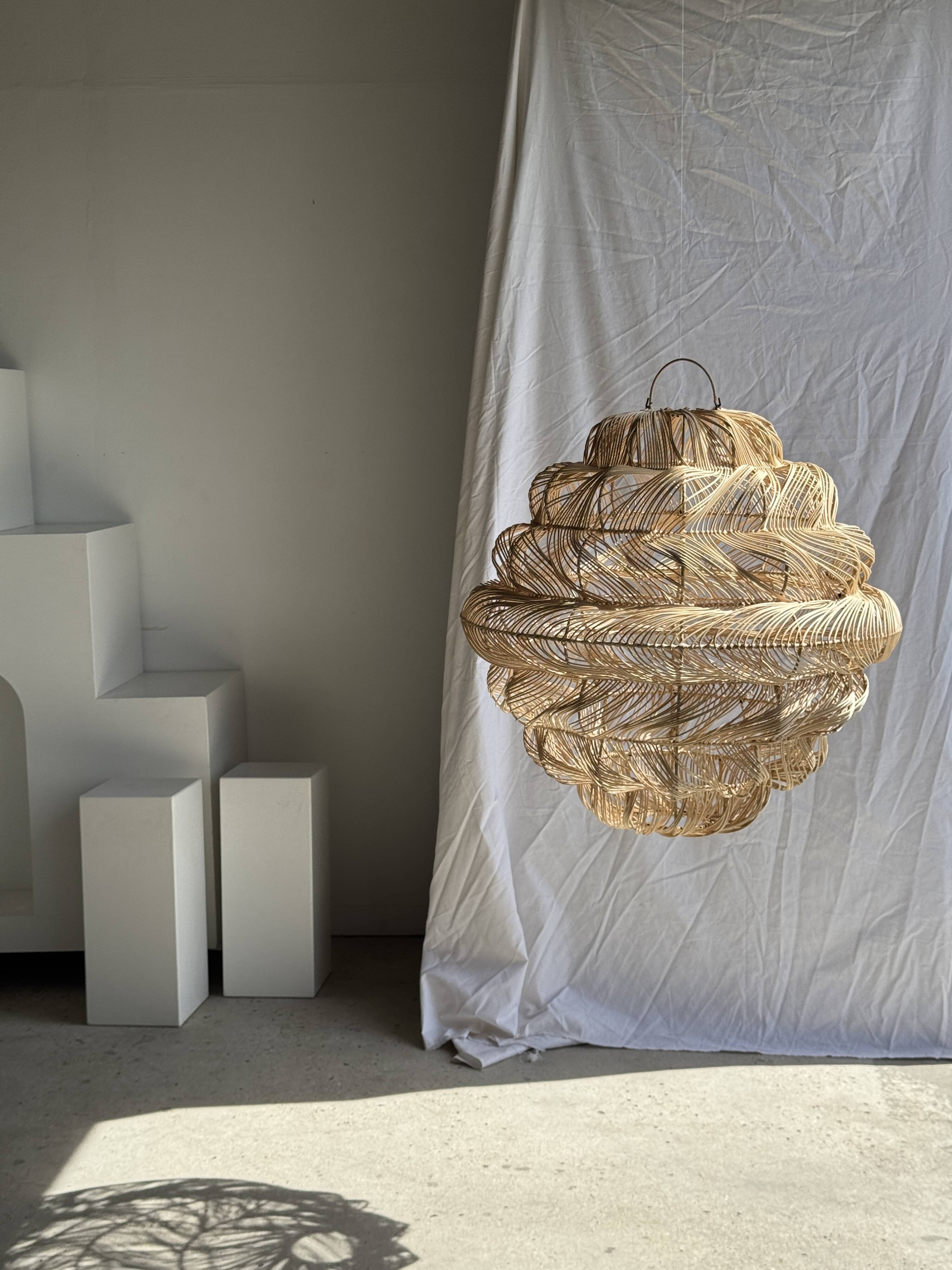 Suspension or rattan lampshade in an elongated spherical shape, layered H80 D
