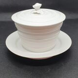 Cup with plate and lid
