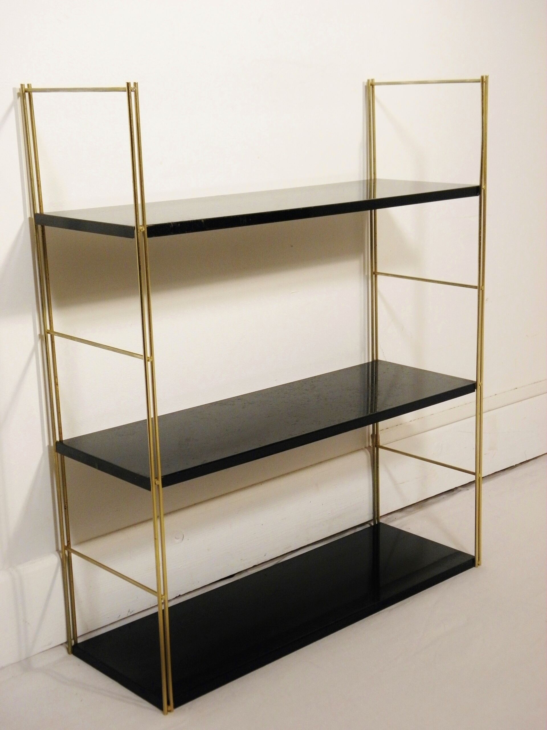Shelves metal black and amounts Golden 60s