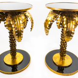 Palm table