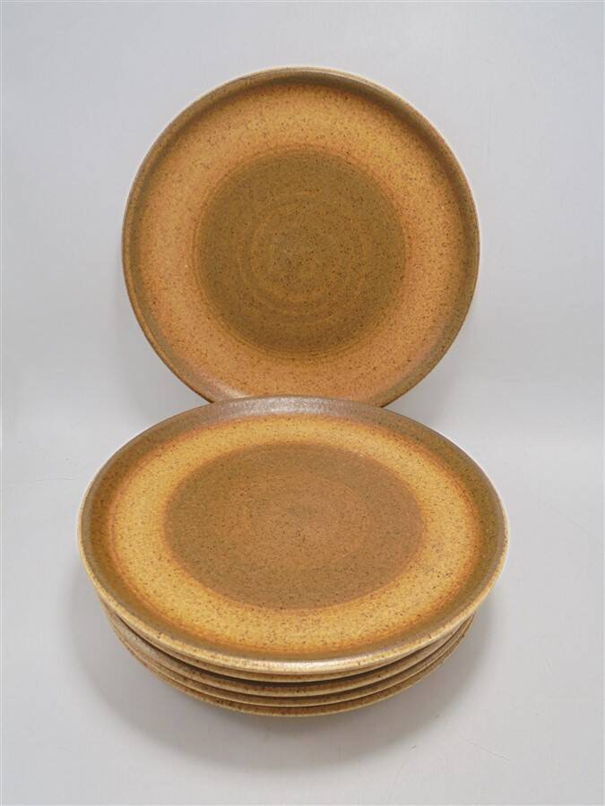 Stoneware plates