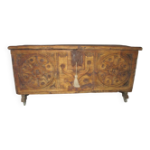 Renaissance chest