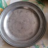 Old pewter plate and bowl set