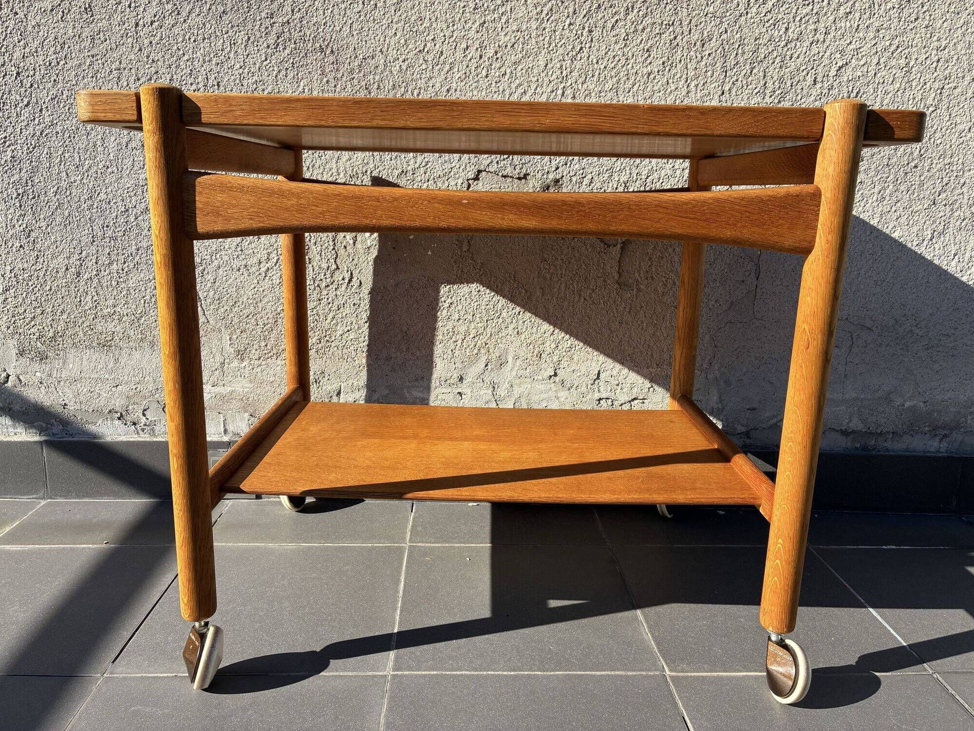 Hans J. Wegner AT-48 serving trolley for Andreas Tuck, Denmark