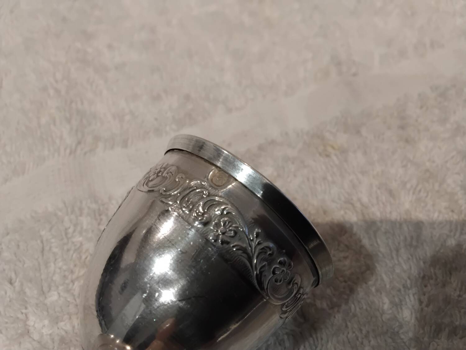 Silver egg cup Minerva 950 rocaille style engraved TL? Silversmith Gruyer