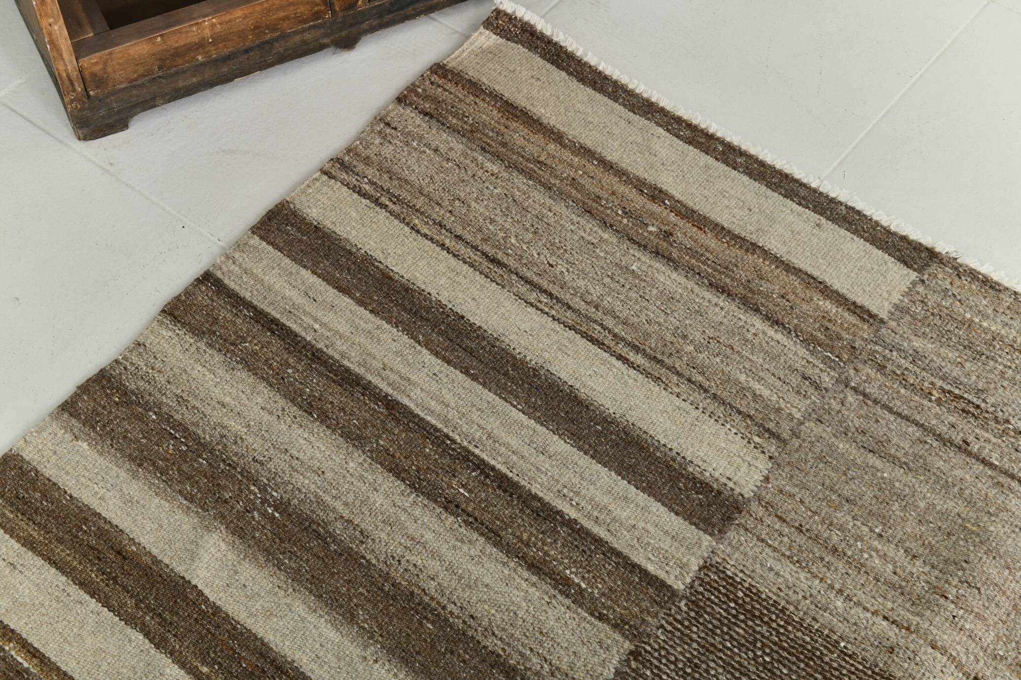 Beige Brown Oversize Vintage Kilim Rug, 322x388Cm