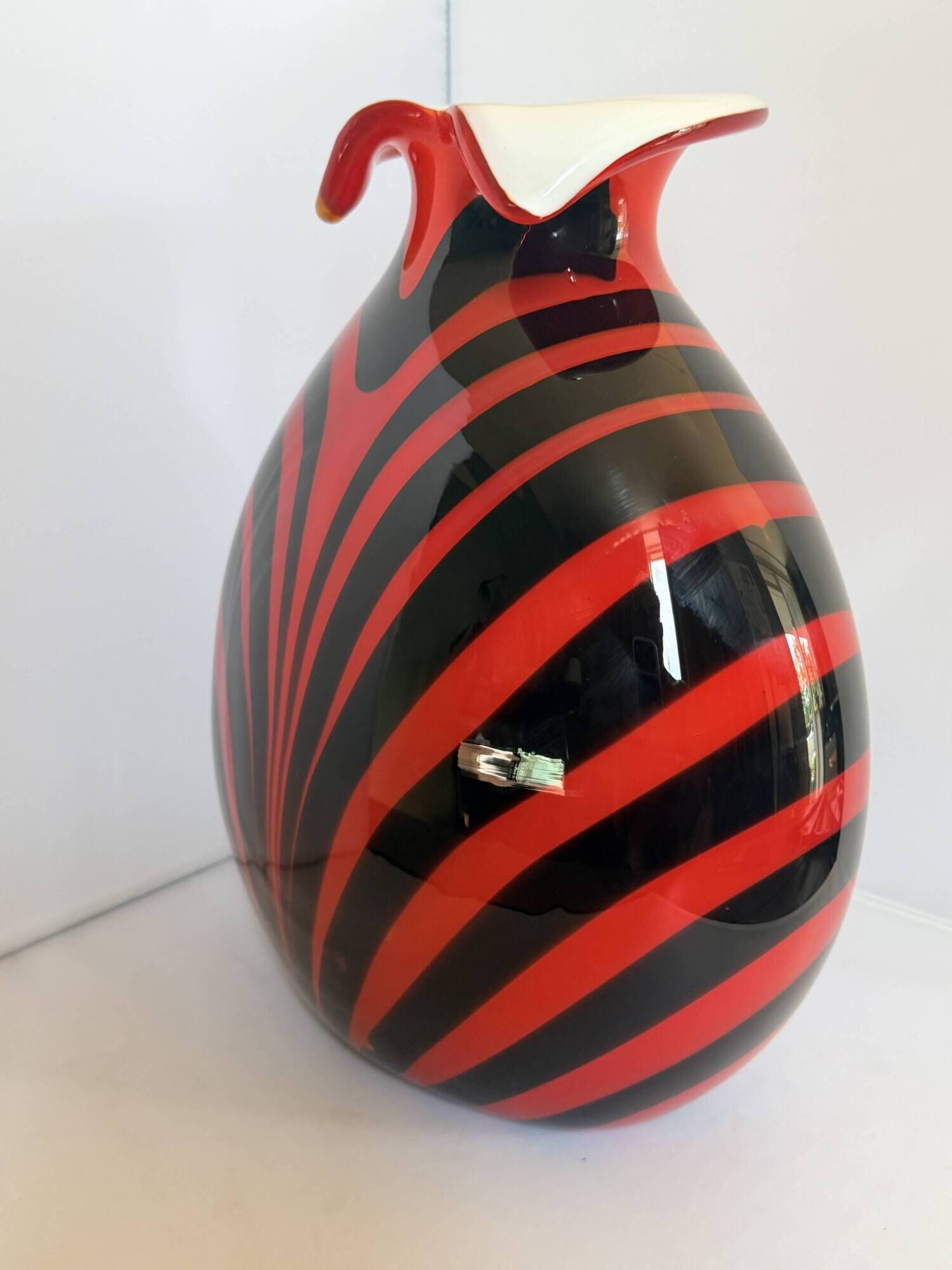 Opaline di Firenze, Murano style Midcentury Modern Vase, 1969, Italy