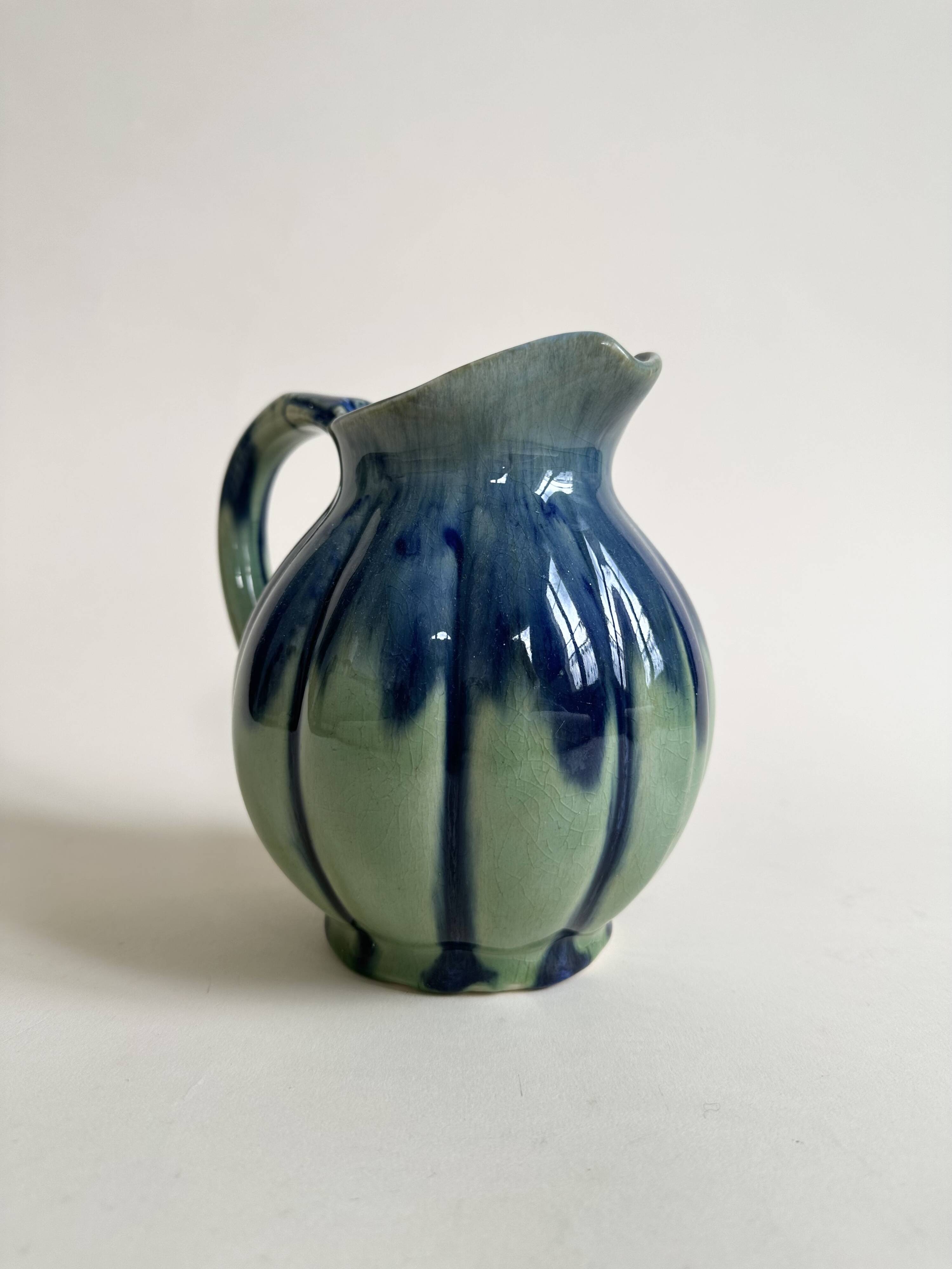 Pichet citrouille en grès Digoin émaillé bleu
