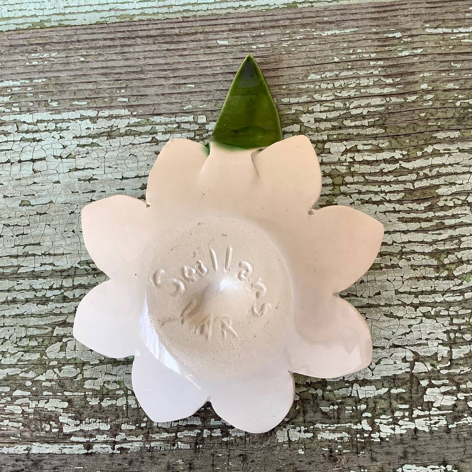 Daffodil candle holder