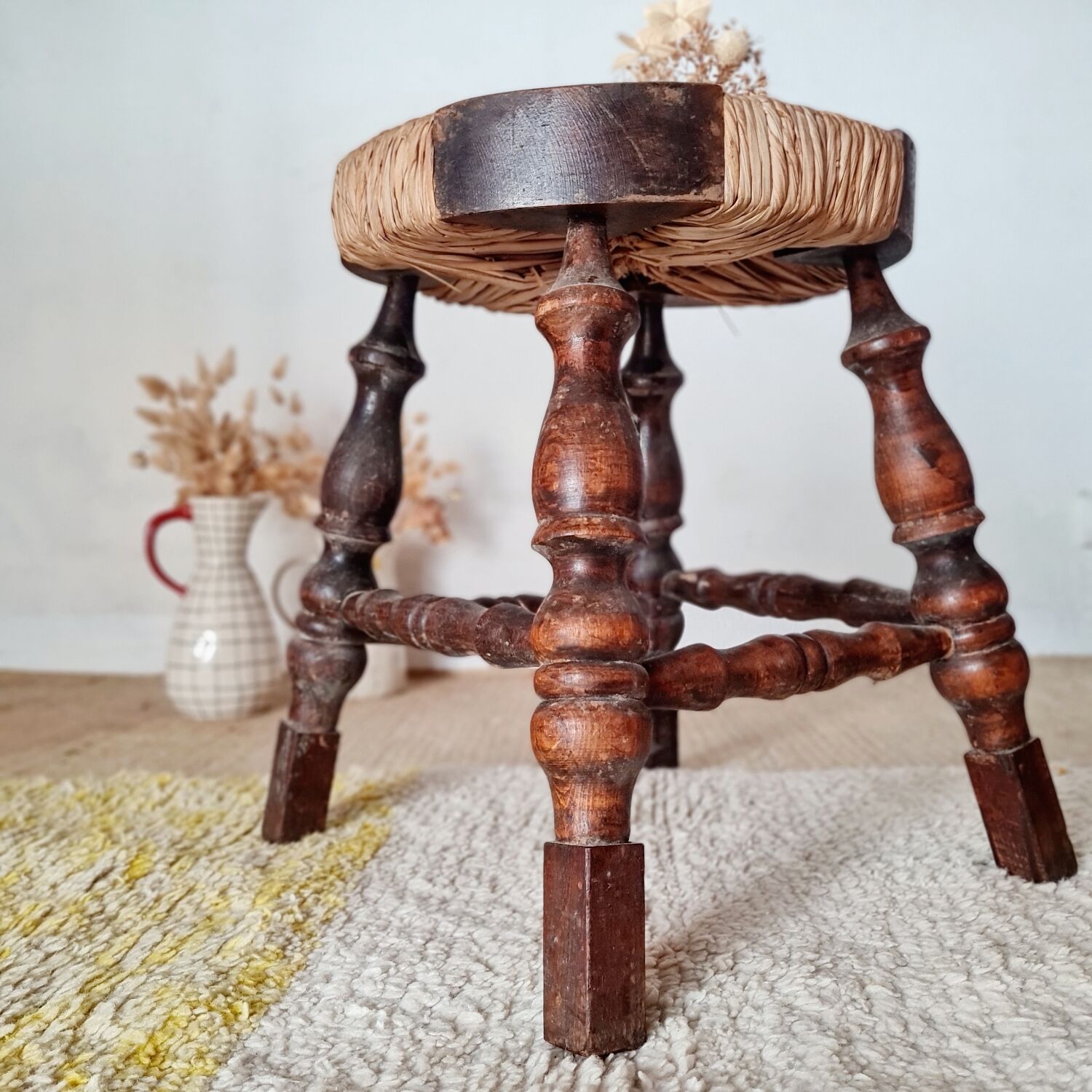 Wood and straw stool - brutalist
