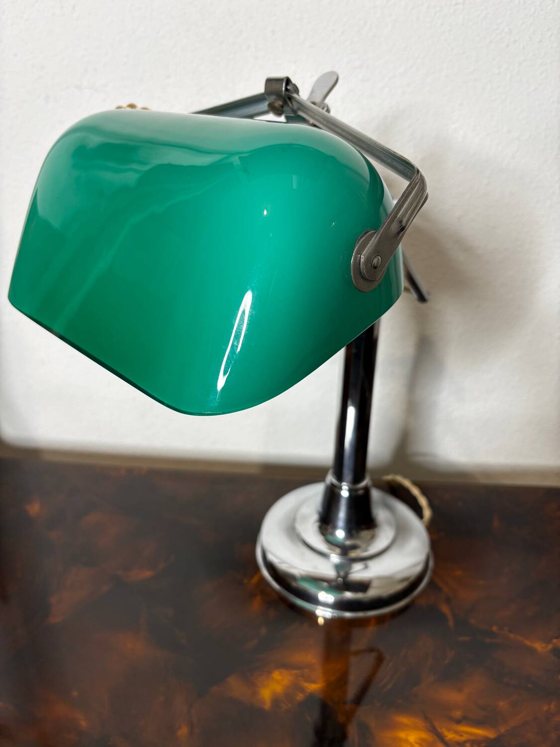 Desk lamp, notary, banker, green opaline, art deco 1930