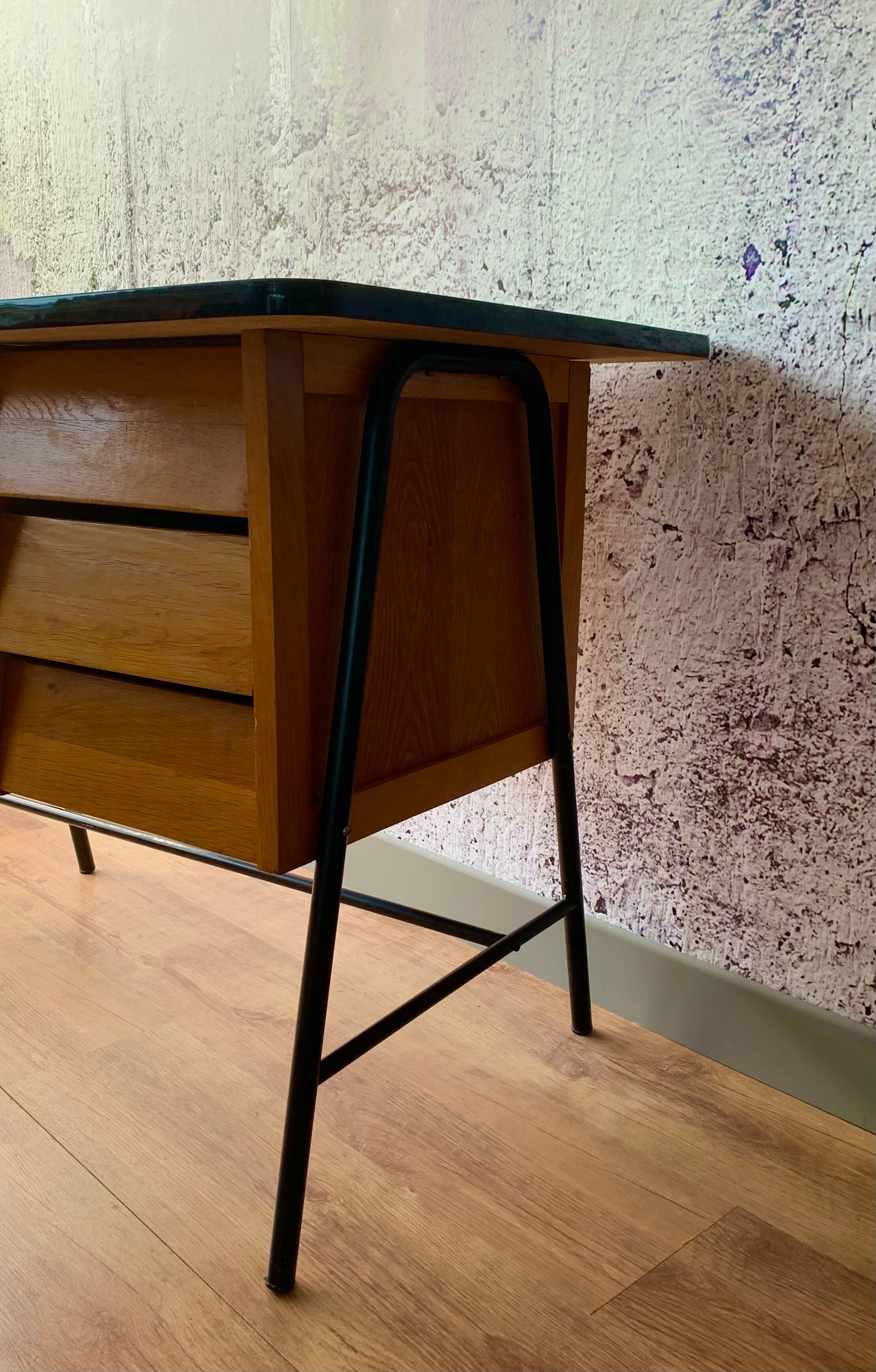 Office wood and formica