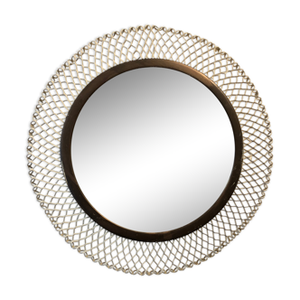 20th round mirror in white perforated metal 29x29cm
