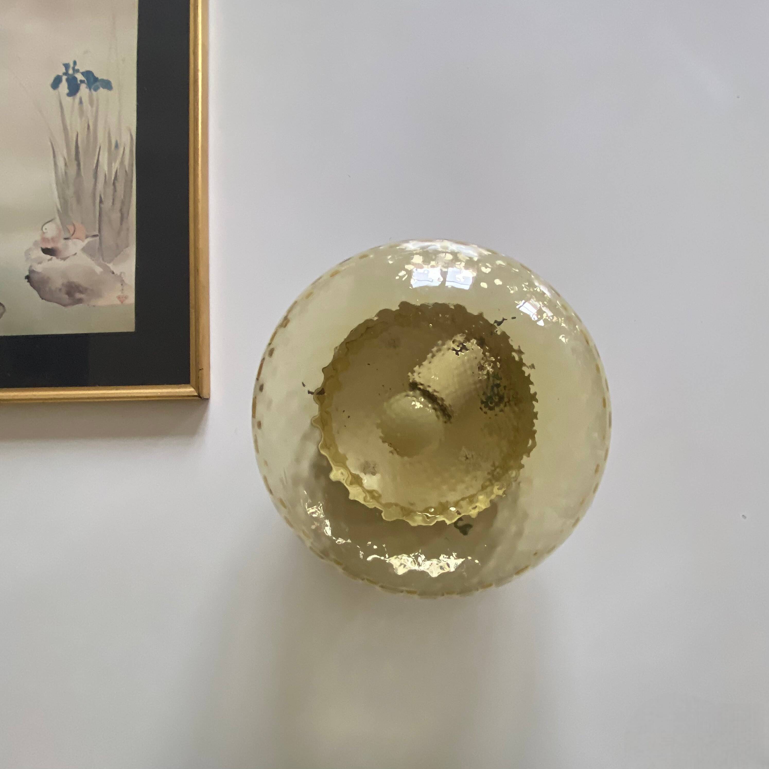 Vintage round wall lamp in golden yellow glass, 23 cm ceiling light.