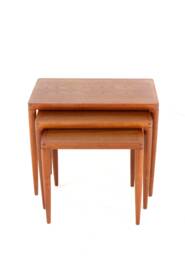 3 tables gigognes par Henry W. Klein pour Bramin