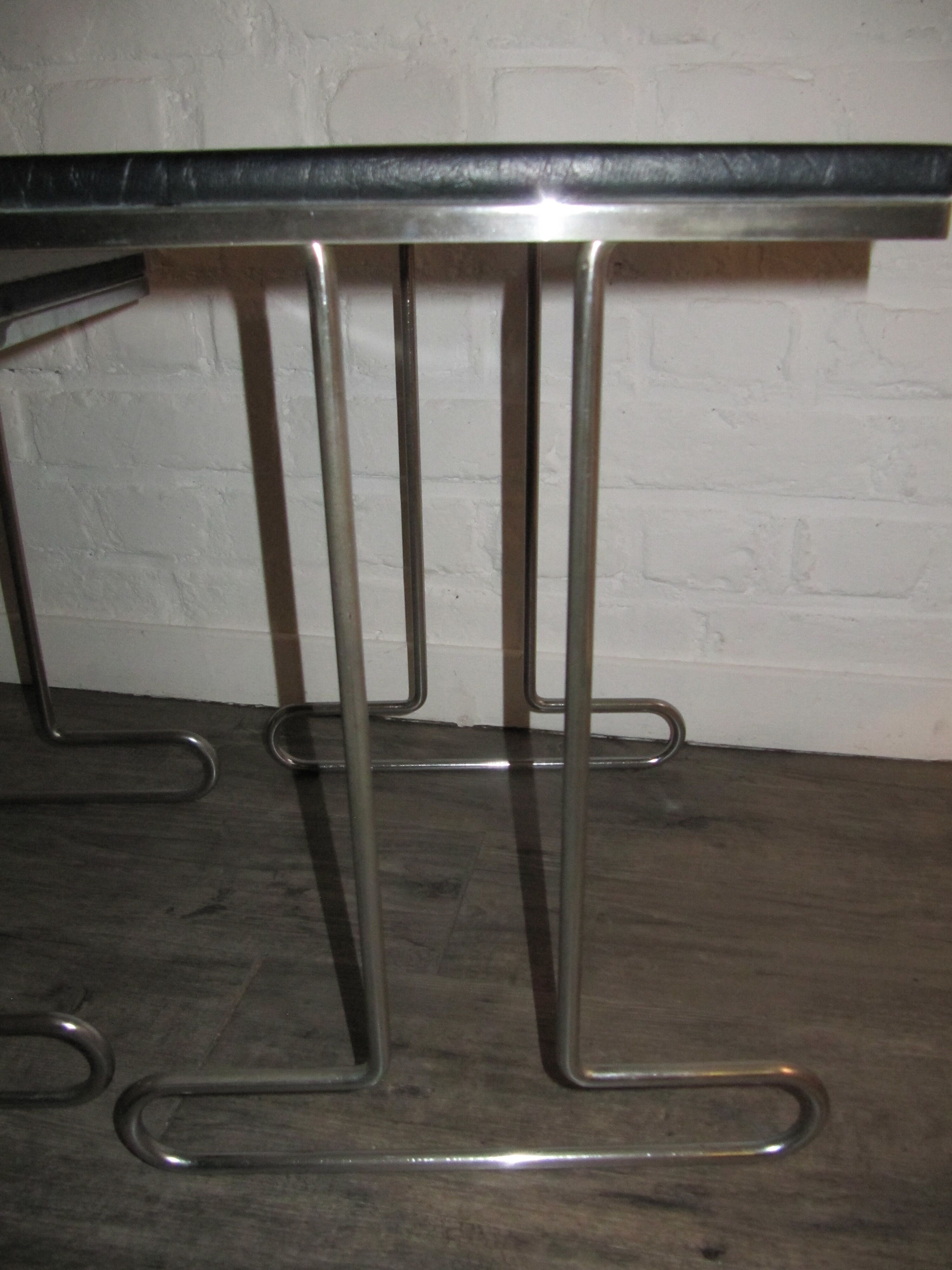 2 tables vintage 1960