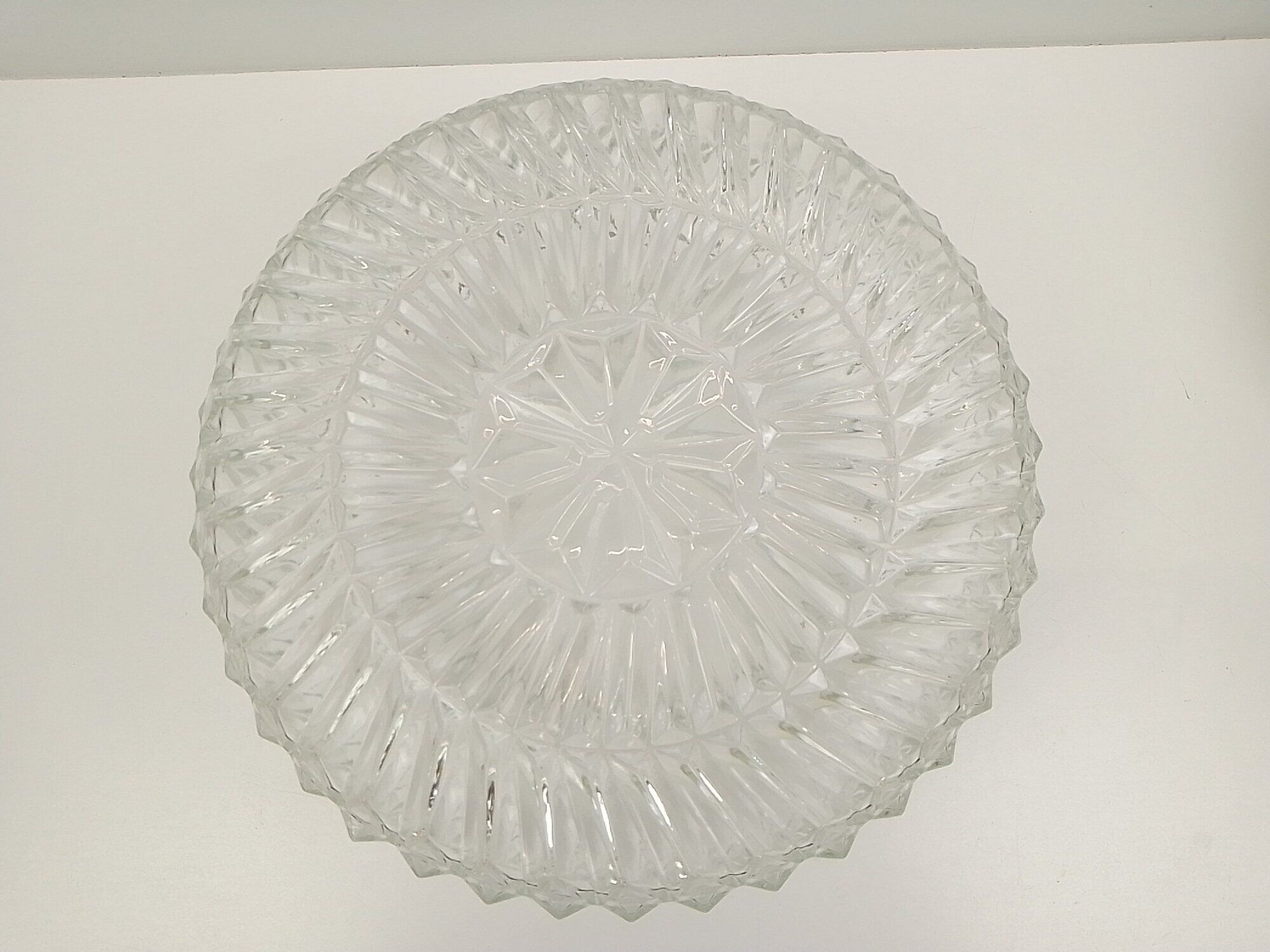Round ceiling lamp in glass patterns in relief – diameter 26 cm