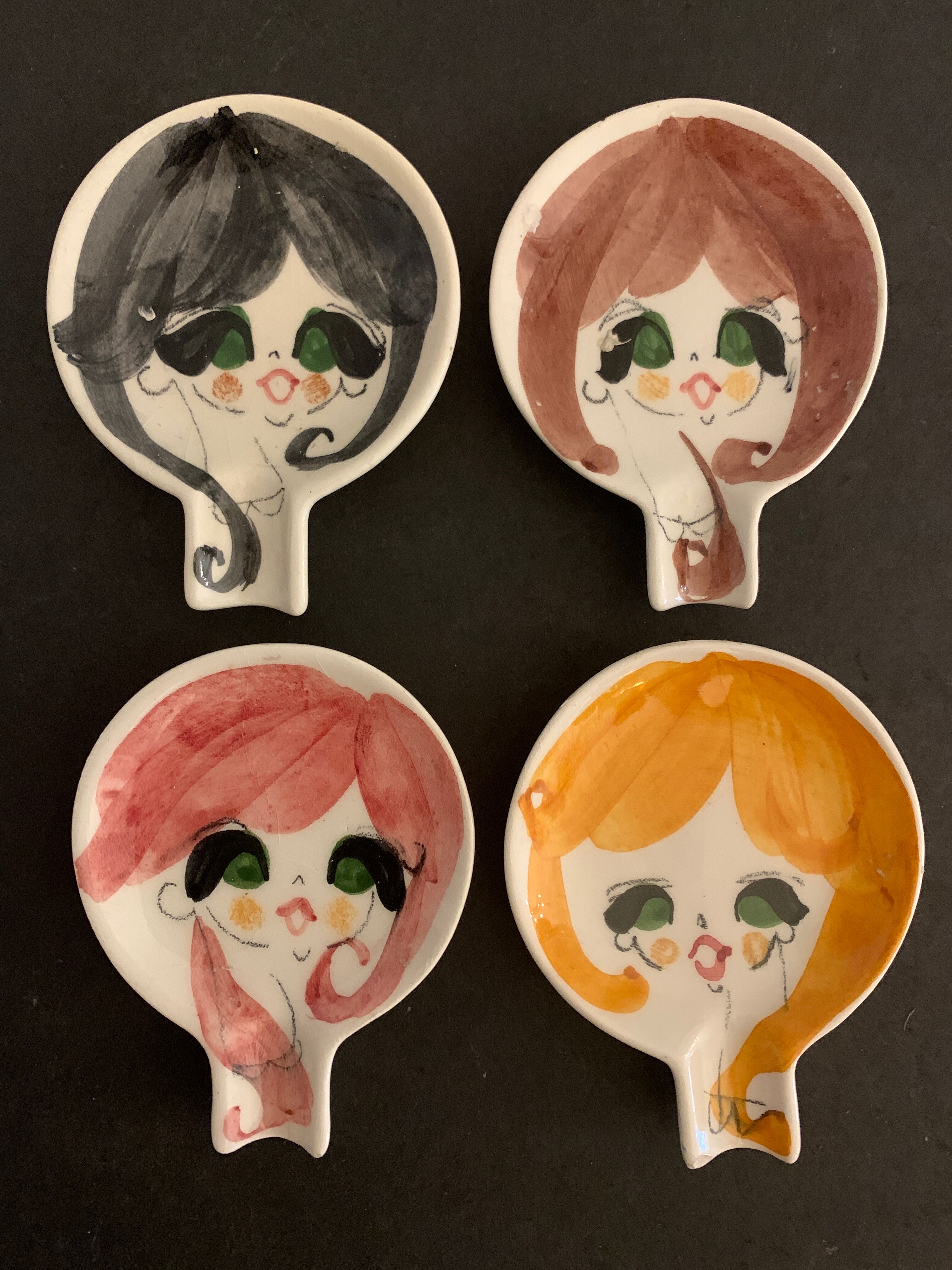 4 individual Italian ceramic stackable ashtrays with women's faces