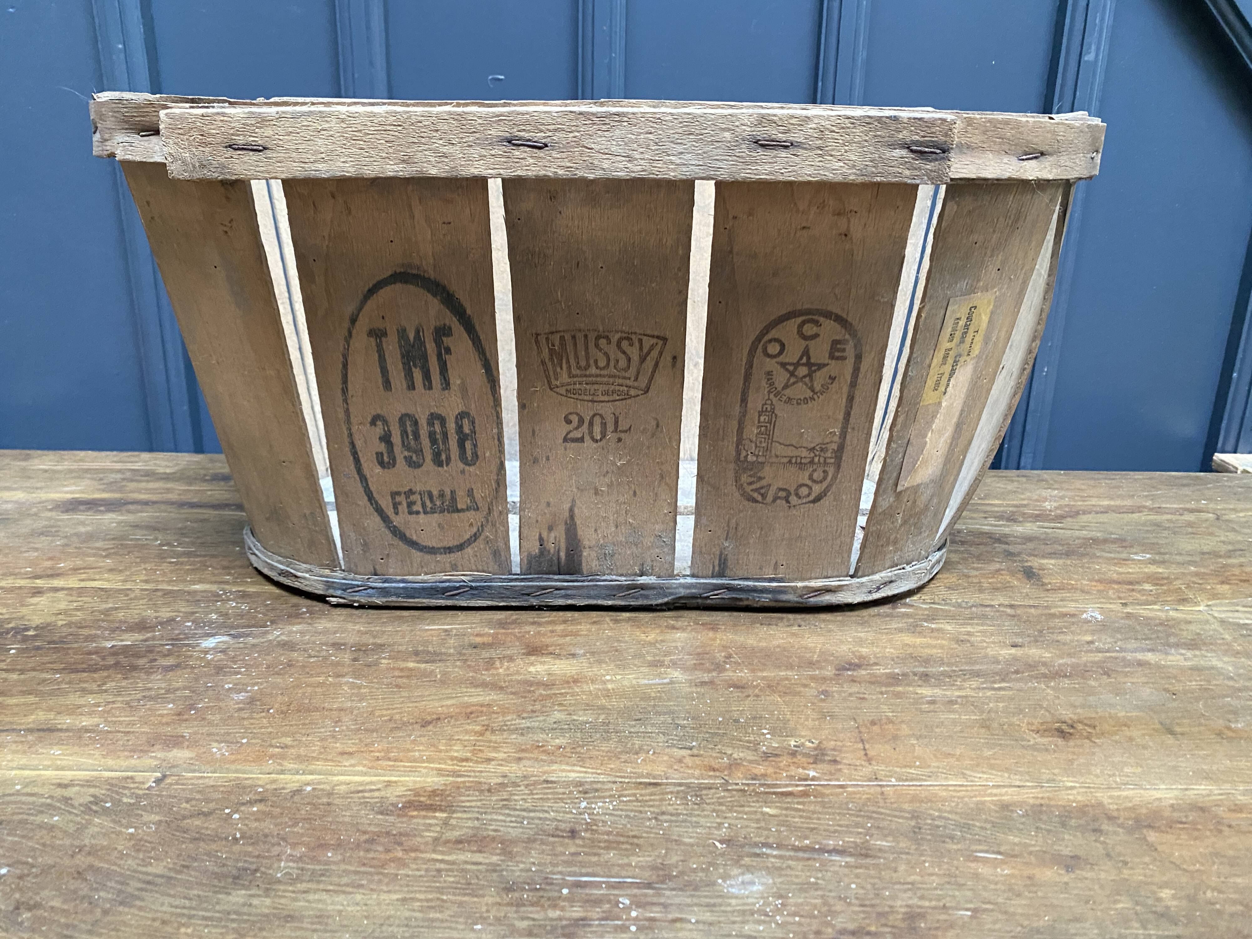 Crate cageot wooden slats morocco casablanca