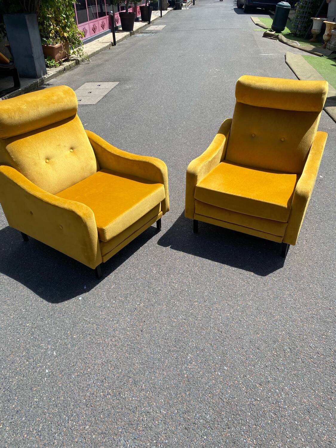Pairs of Italian armchairs