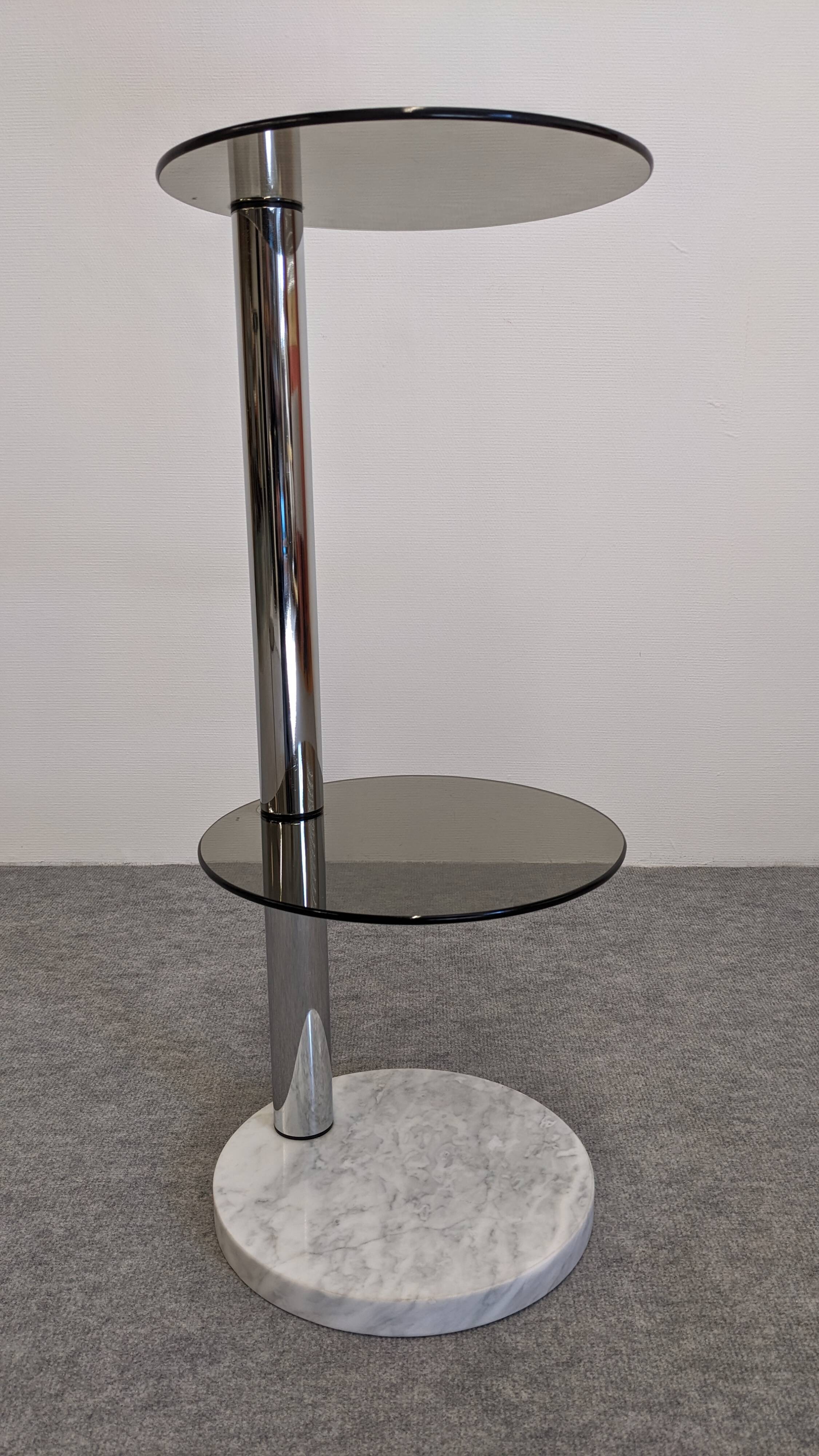 Pair of side tables or end tables Space Age, France circa 1970.