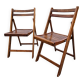 Set of 2 old folding chairs