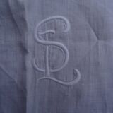 Nappe festonnée  brodée