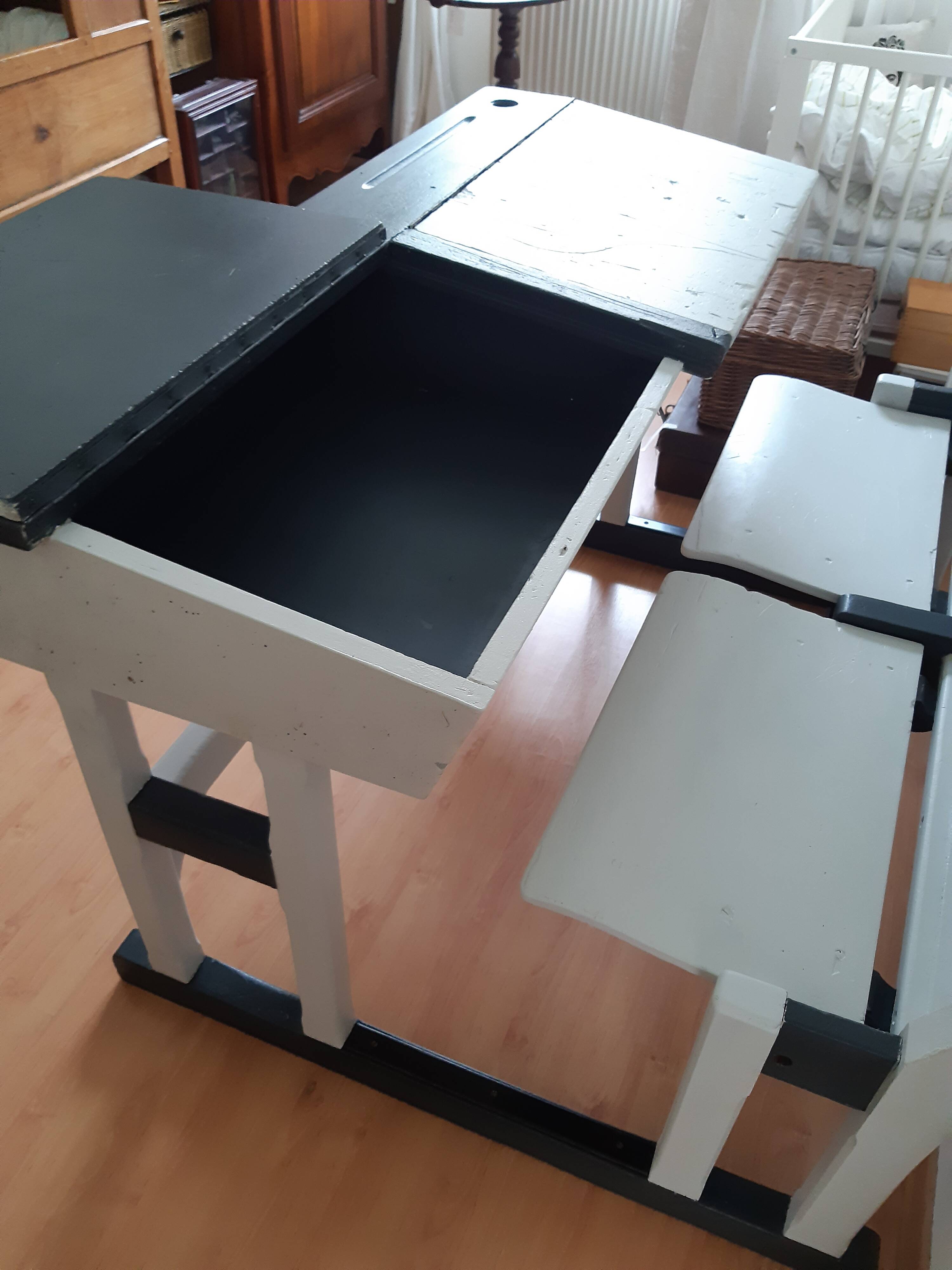 Bureau pupitre d'école