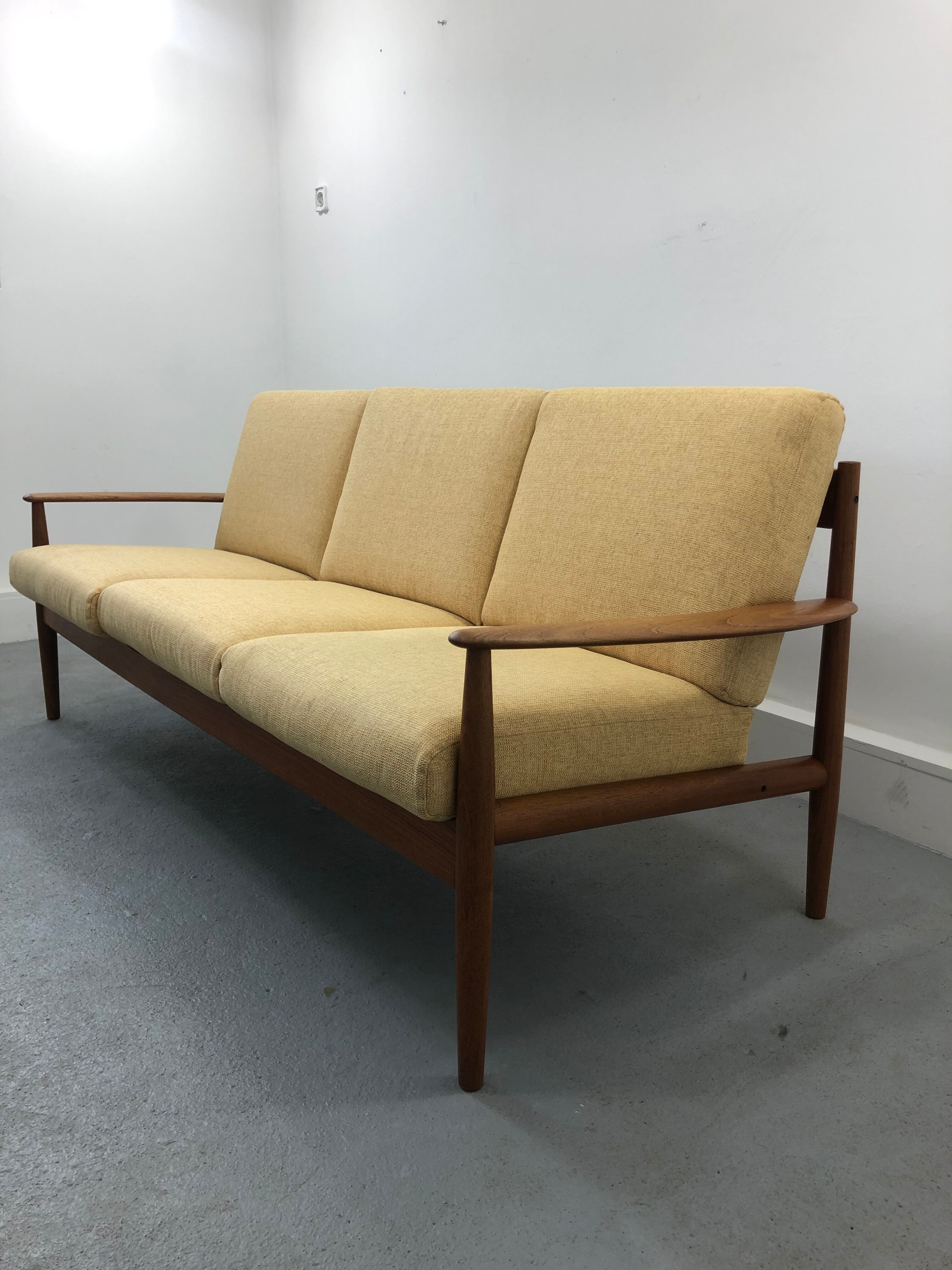 Danish teak sofa by Grete Jalk for France & SÃ¸n / France & Daverkosen