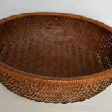 Woven straw basket