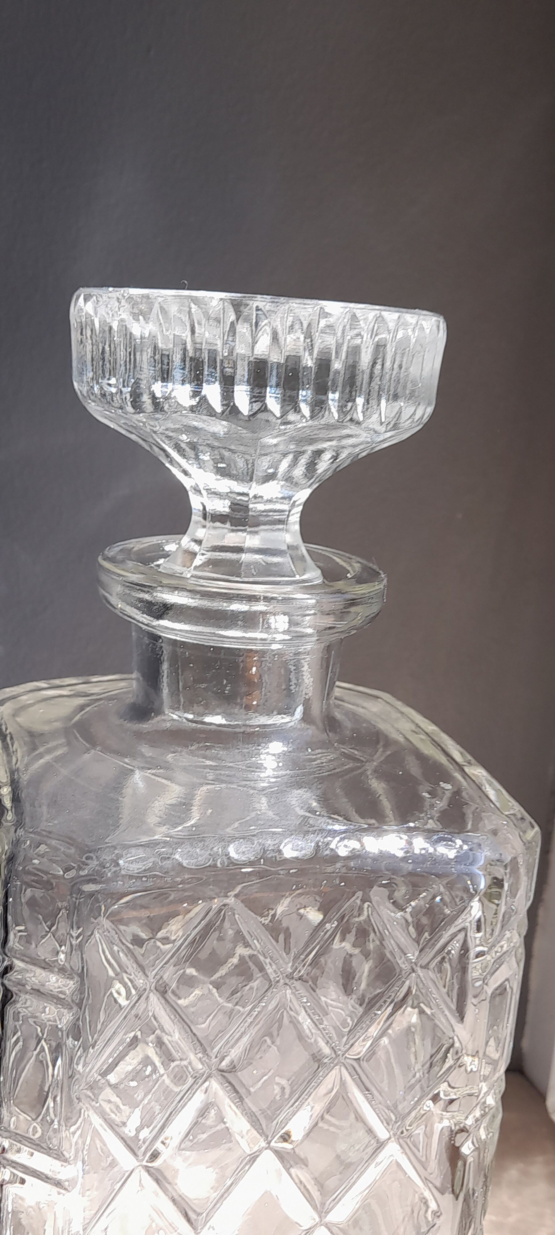 Whisky decanter