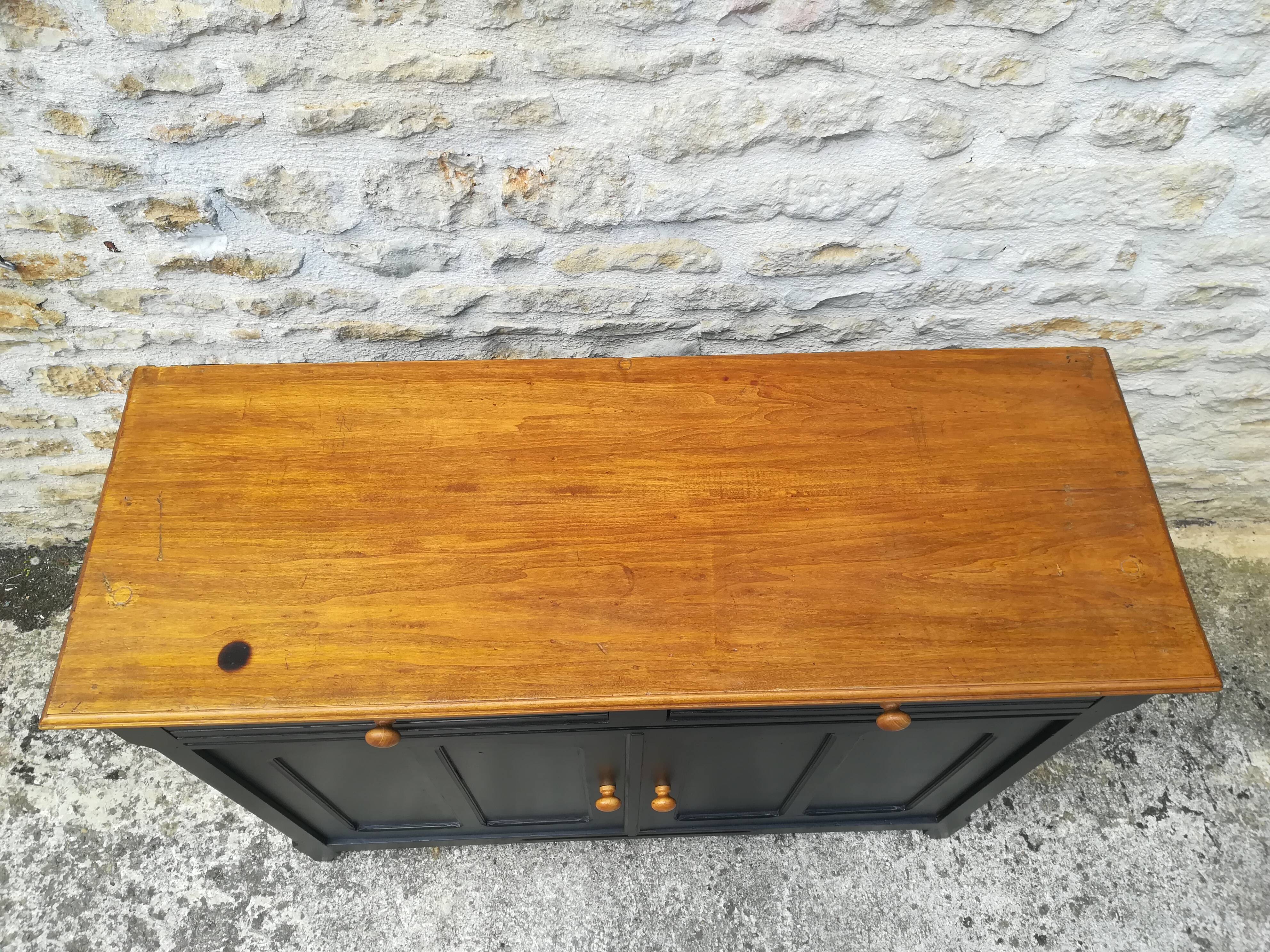 Vintage parisian buffet