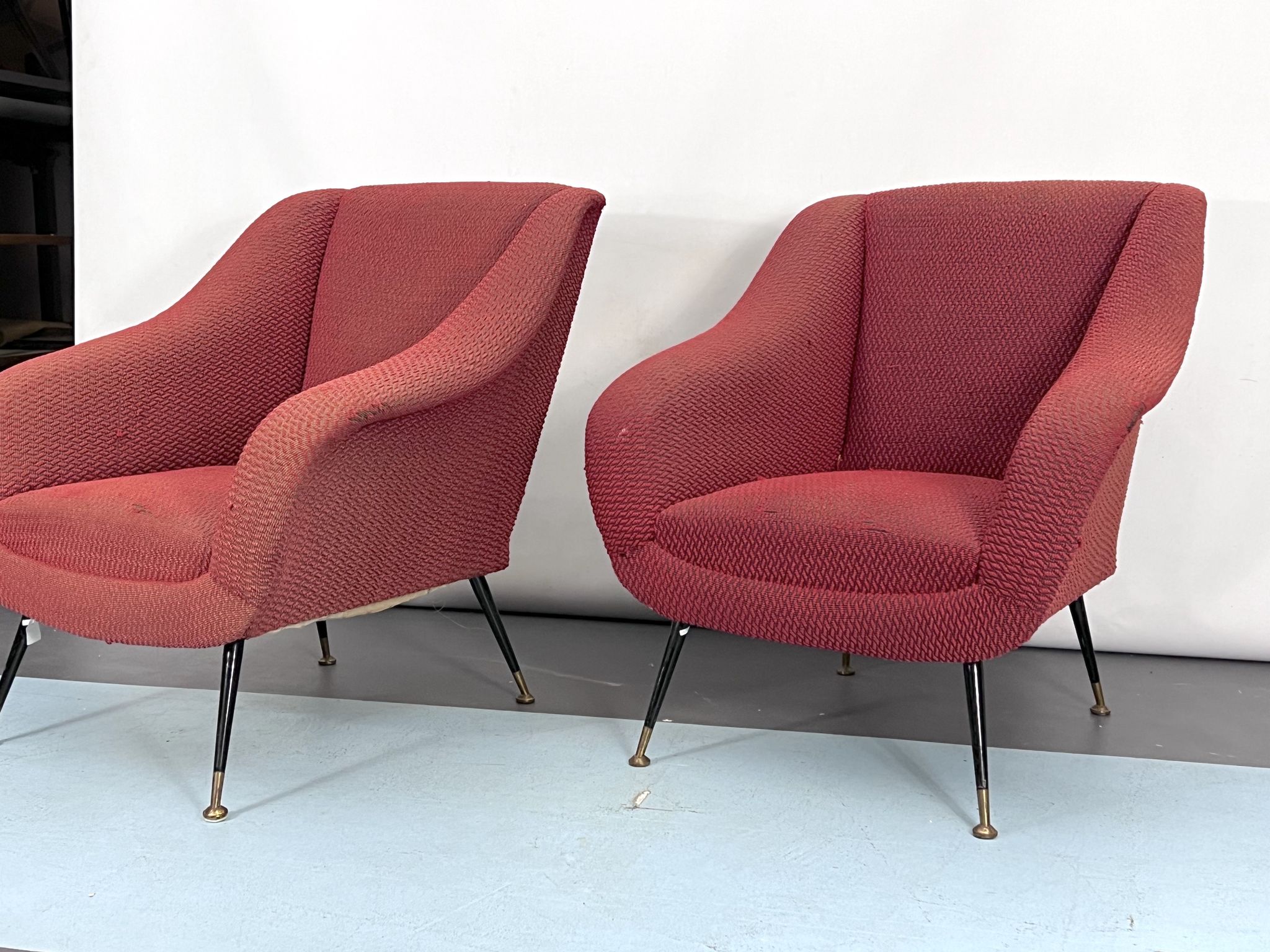 Mid-century pair of lounge chairs by Gigi Radice for Minotti, Italy 1950s