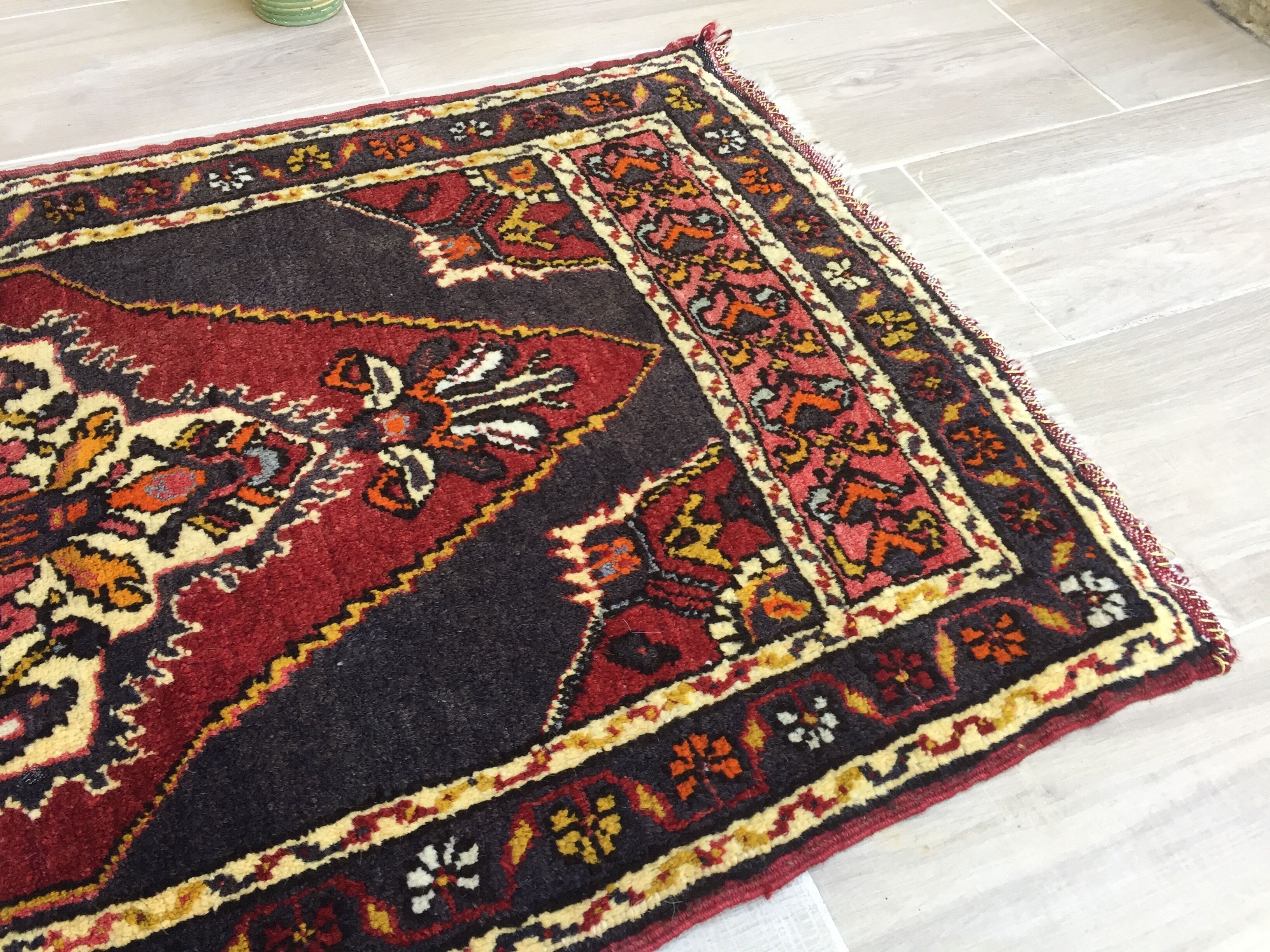 Pure wool oriental carpet 112 x 62cm